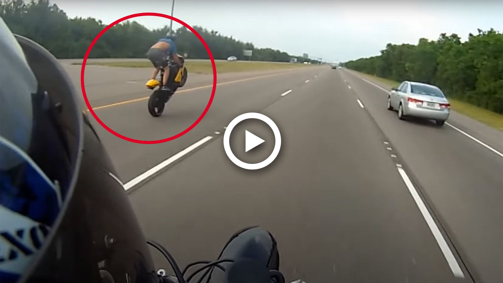 VIDEO: Αναβάτης γίνεται «τρίμματα» μετά από πτώση με 160+