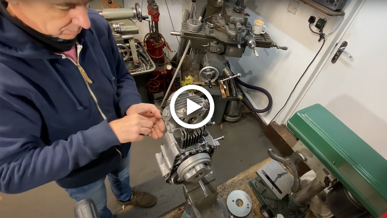 VIDEO: Μερακλίδικη ανακατασκευή μοτέρ από τον «απόλυτο» Allen Millyard!