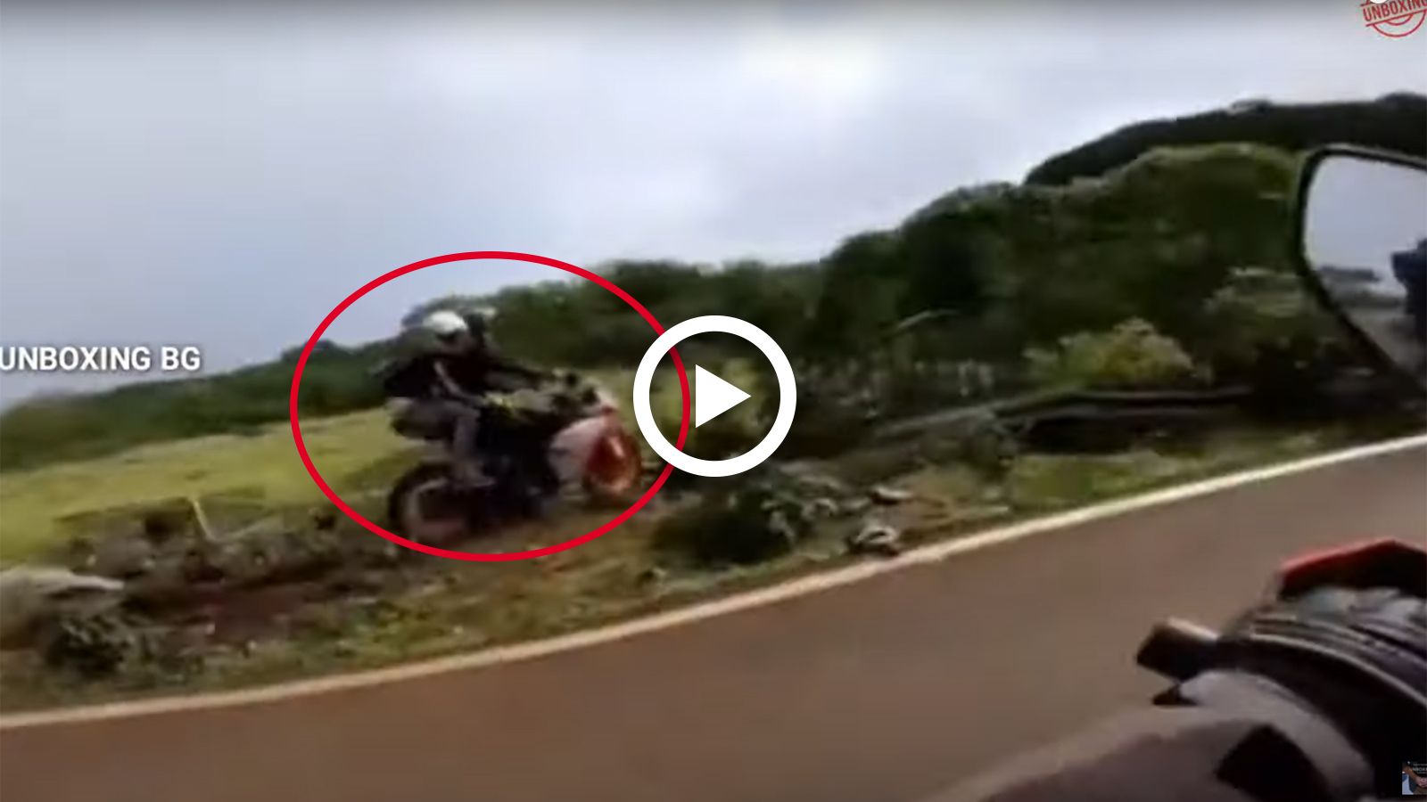 VIDEO: Δικάβαλο φεύγει από το δρόμο σχεδόν πετώντας