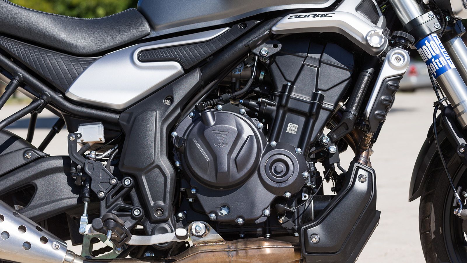 Ο κινητήρας των 471 κ.εκ. χαρακτηρίζεται από χαμηλή κατανάλωση, πολύ ομαλή λειτουργία αλλά και επιδόσεις απόλυτα επαρκείς για το 500AC και την οδηγική