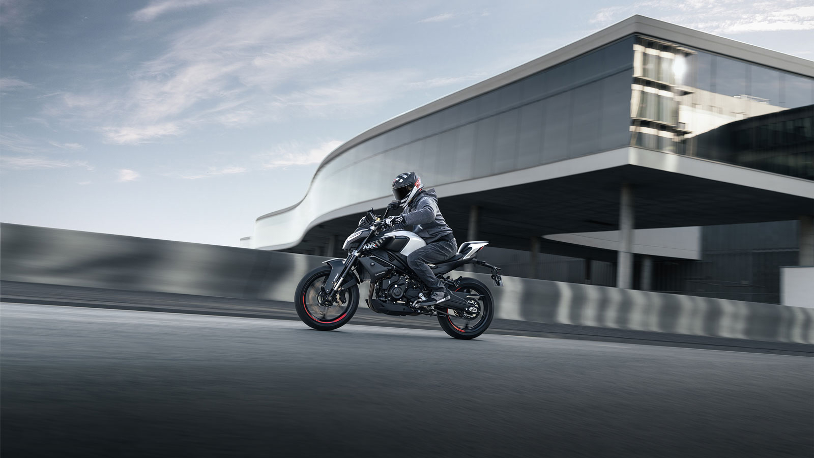 Έφτασε στην Ελλάδα το CFMOTO 450 NK – Δείτε την τιμή του