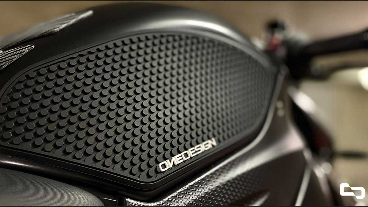 ONEDESIGN αυτοκόλλητα προστασίας ρεζερβουάρ, θα τα βρεις στο Wheel City