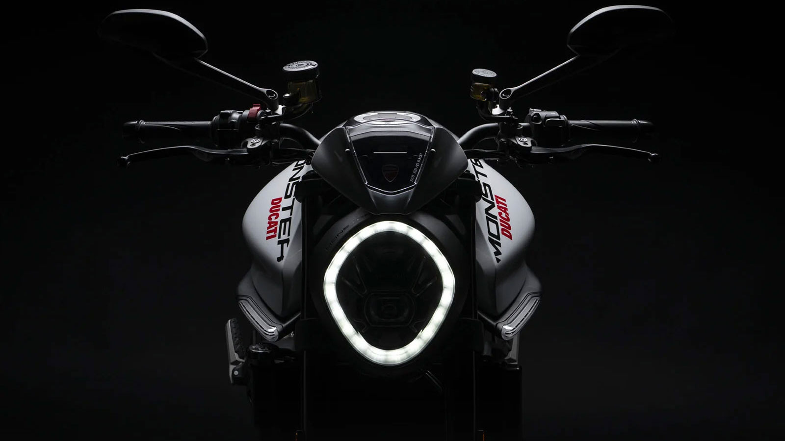 Ducati Monster & Monster +: Ποιες είναι οι διαφορές τους;