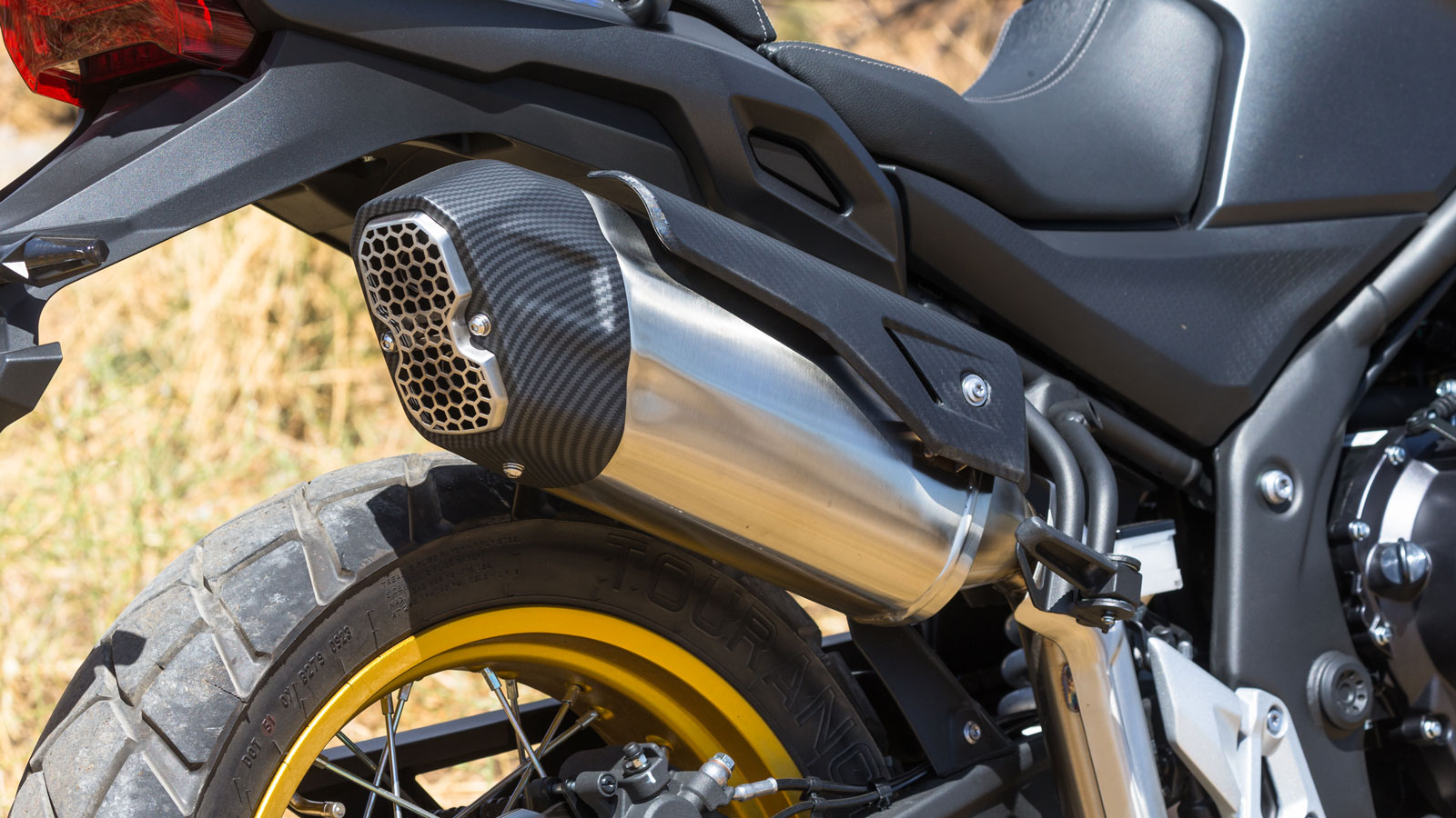 Αλλαγές έχουν γίνει και στον ηλεκτρονικό ψεκασμό, στο φιλτροκούτι και στο σύστημα εξαγωγής, ενώ η παρουσία δύο διαφορετικών χαρτογραφήσεων (Eco και Sp