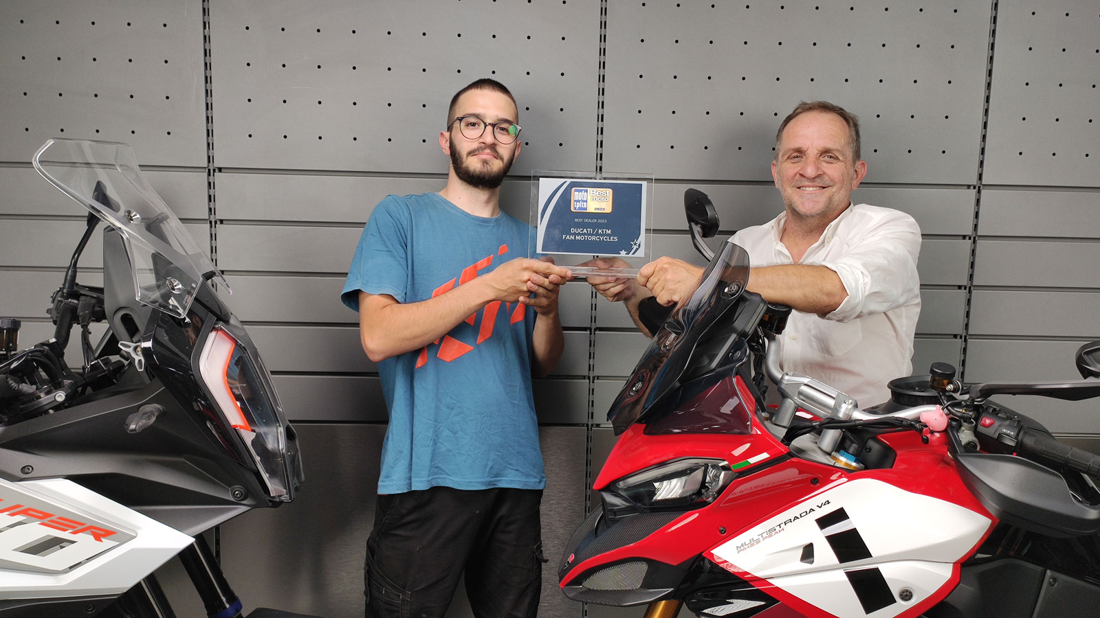 BEST DEALER 2023 DUCATI / KTM - ΣΤΡΩΜΑΤΙΑΣ ΘΕΟΦΑΝΗΣ