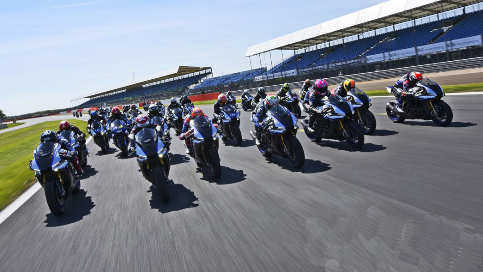 H Yamaha γιορτάζει τα 25 χρόνια της R1 στο Mugello