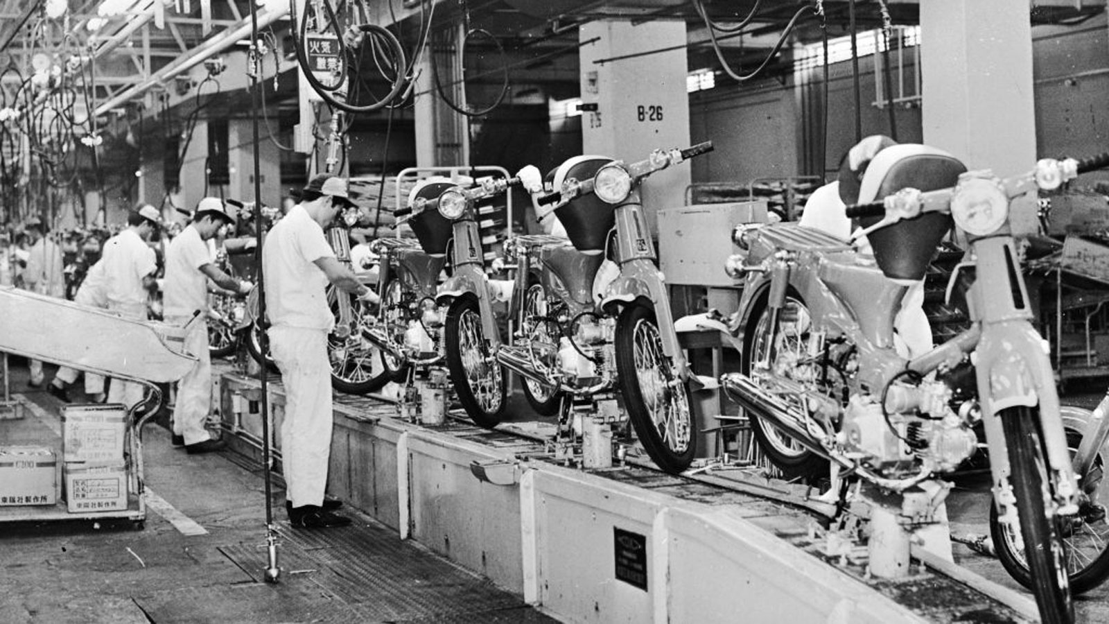 Βλέποντας την παραγωγή της Honda το `60 (+Βίντεο)