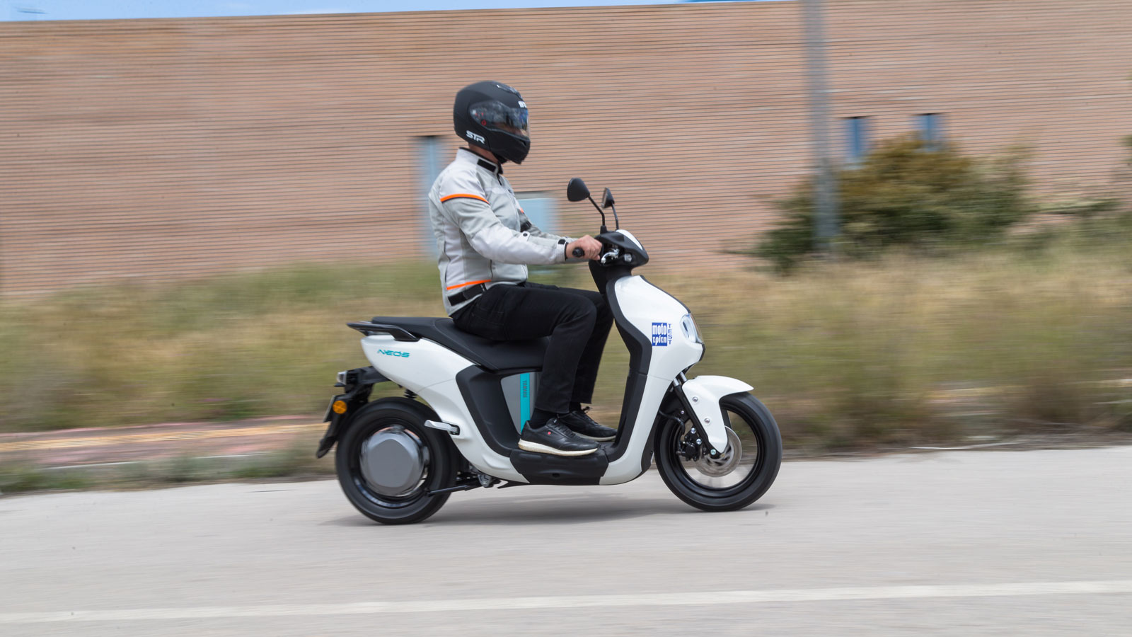 Yamaha NEO`S Test - Υποψήφιο για Best Electric by LS2