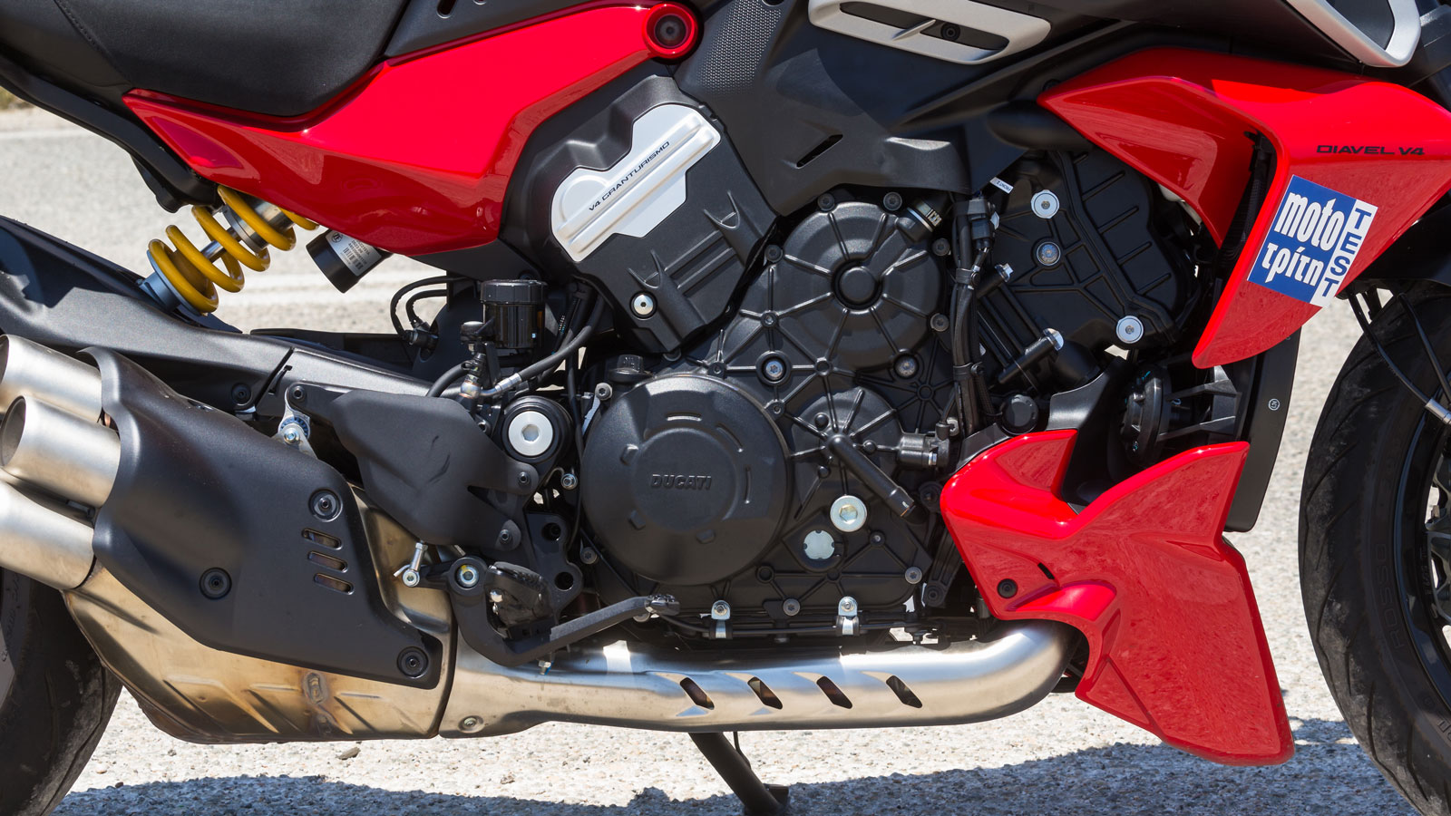 Ducati Diavel V4 - Test  