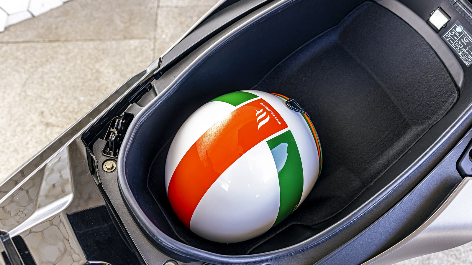 Αποστολή Πορτογαλία: Kymco AK 550 Premium & CV3         