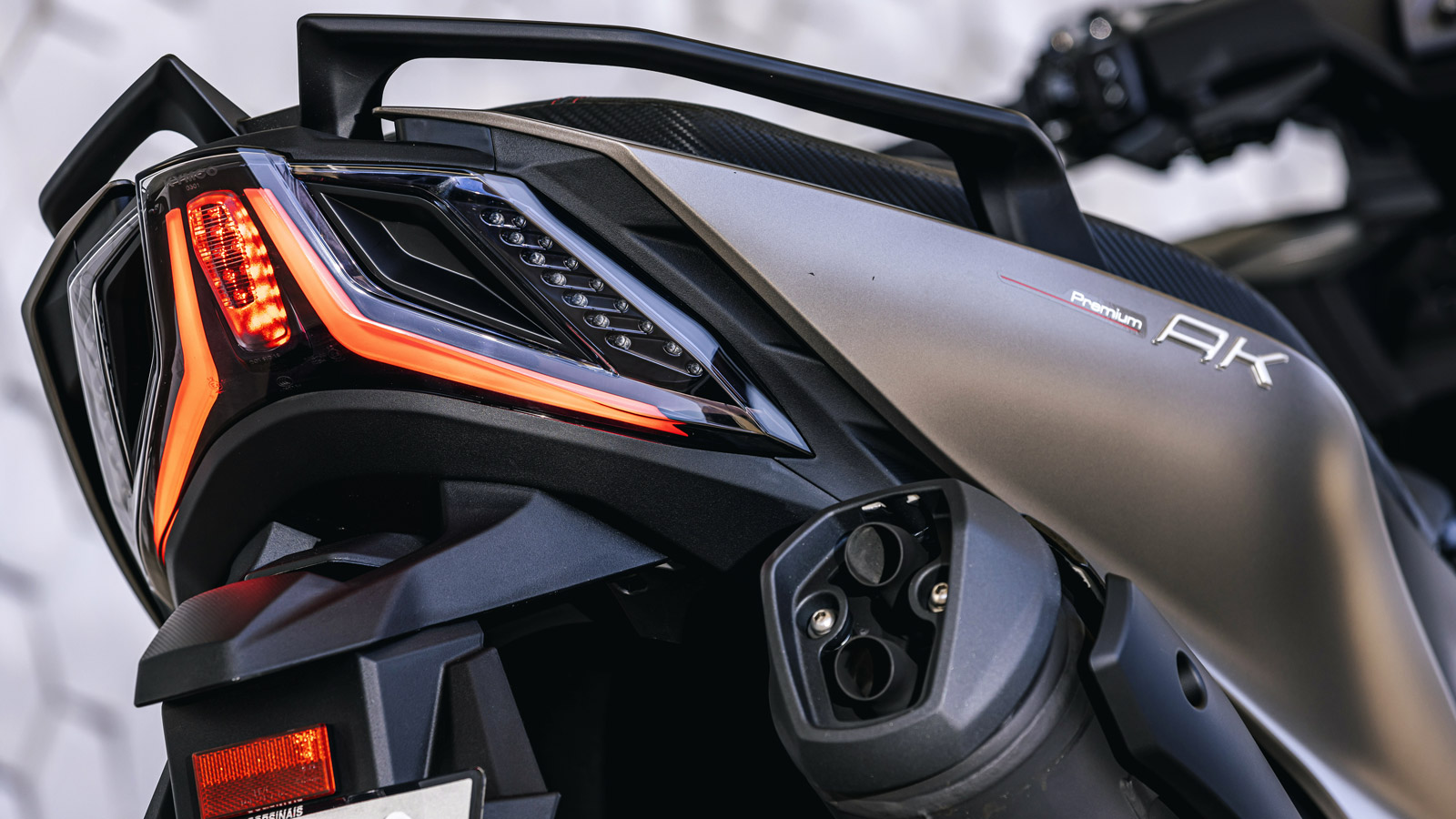 Αποστολή Πορτογαλία: Kymco AK 550 Premium & CV3         