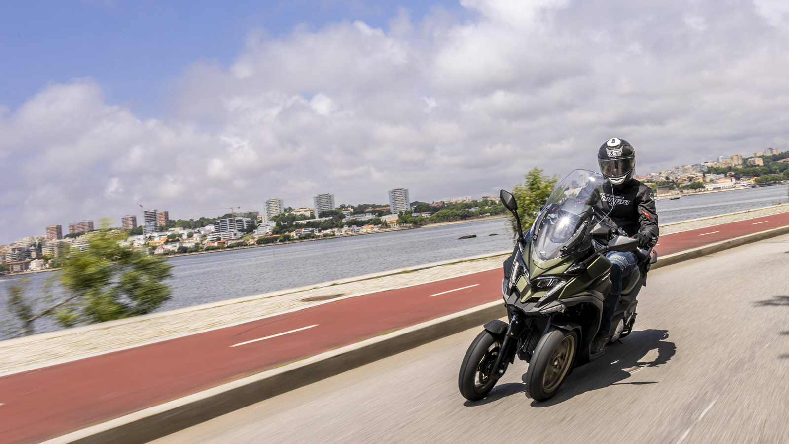 Αποστολή Πορτογαλία: Kymco AK 550 Premium & CV3         