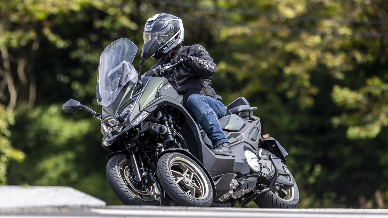 Αποστολή Πορτογαλία: Kymco AK 550 Premium & CV3         