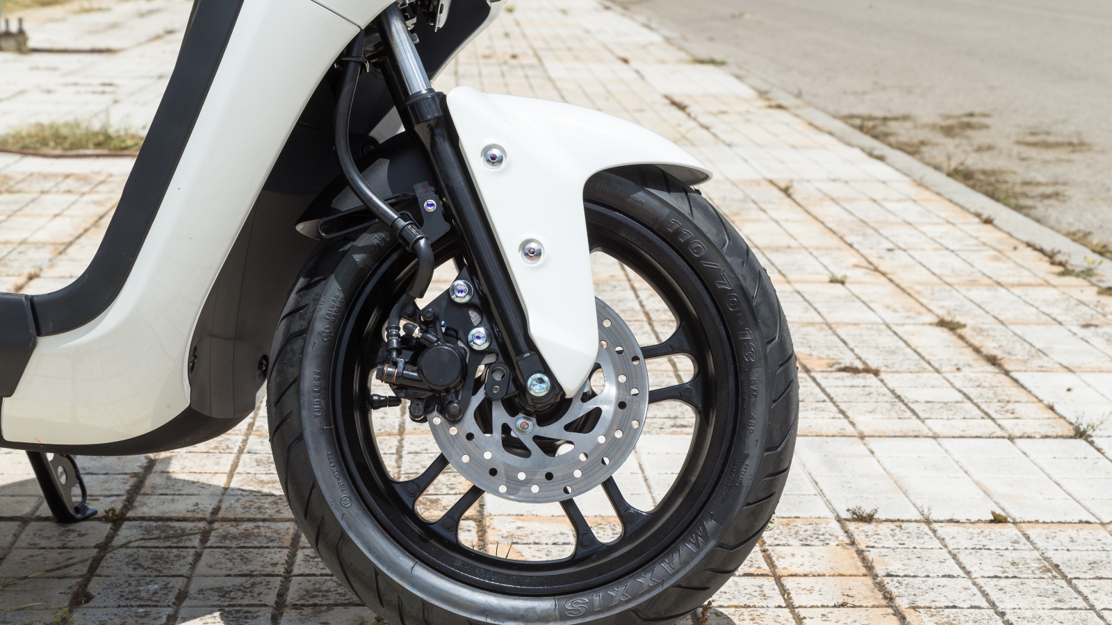 Yamaha NEO`S Test - Υποψήφιο για Best Electric by LS2