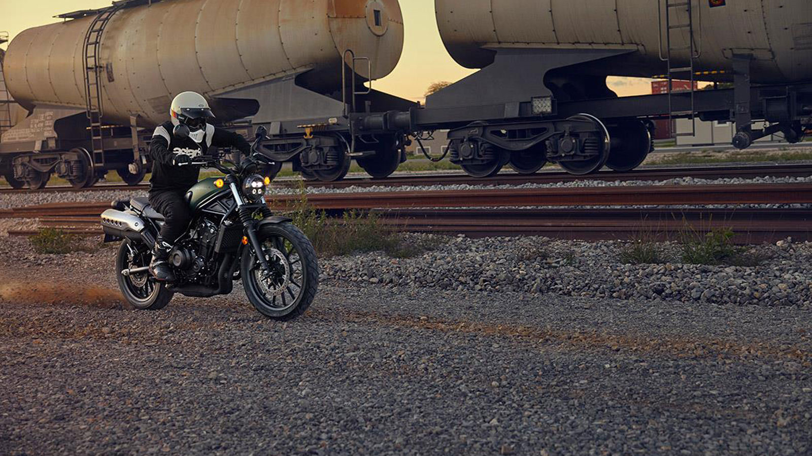 Honda CL 500: Δώσε στυλ στις μετακινήσεις σου