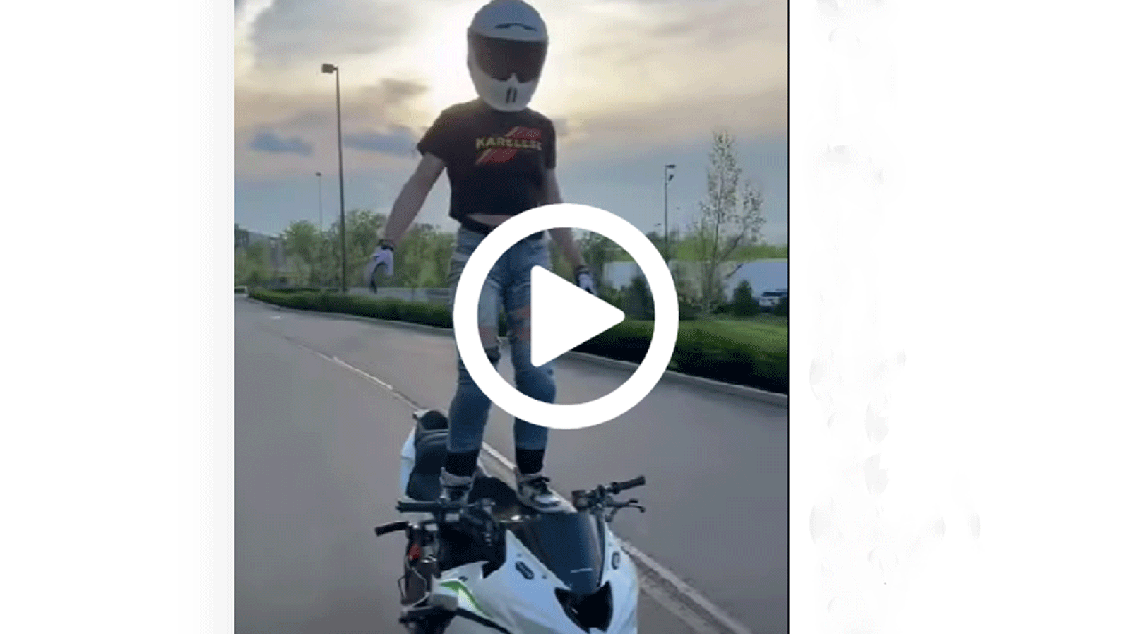 VIDEO: Απίστευτη αναβάτρια κάνει ισορροπία στο ρεζερβουάρ