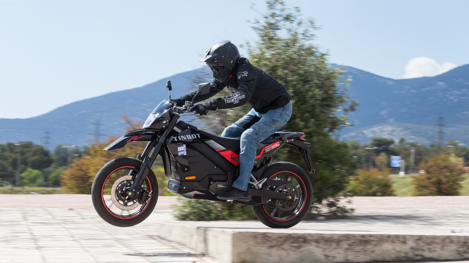 Tinbot ES1 Pro On Road - Test