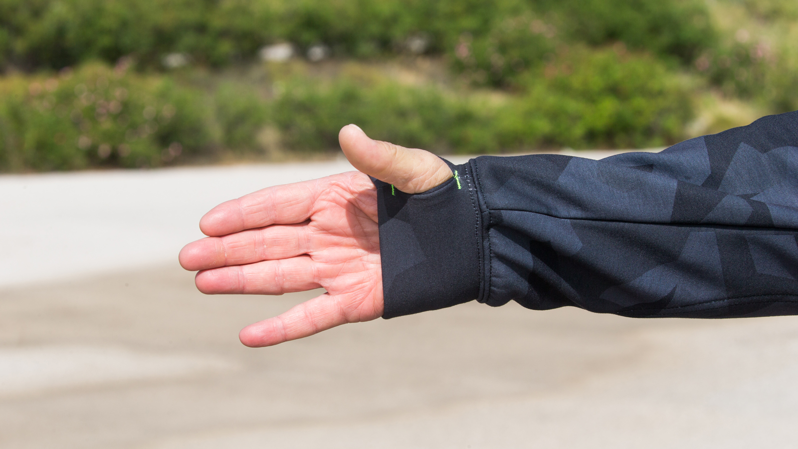 Test Oxford Super Hoodie 2.0: Casual έξω, τεχνικό μέσα