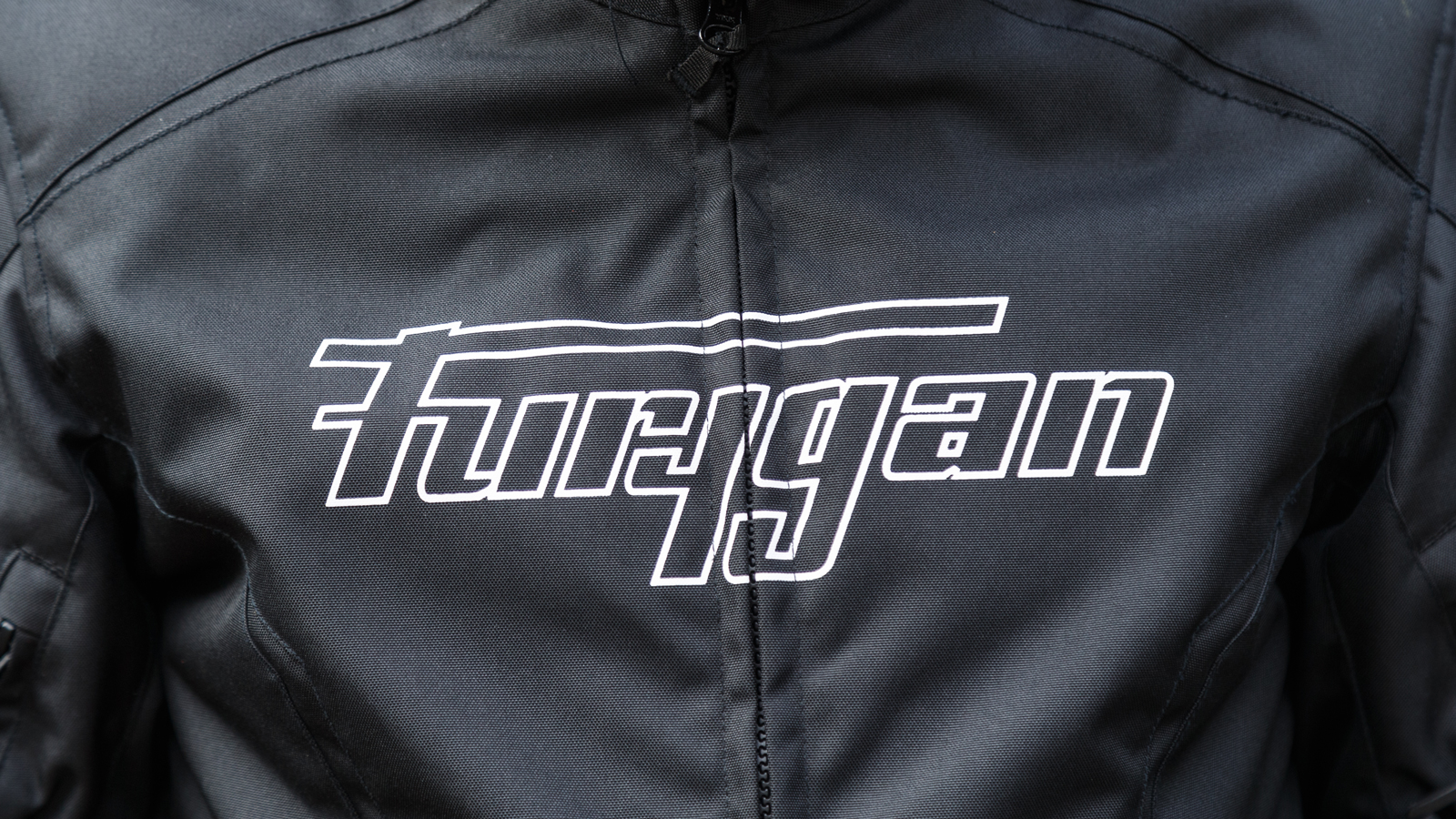 Test Furygan Yori: Διακριτικά σπορ και 3 εποχών