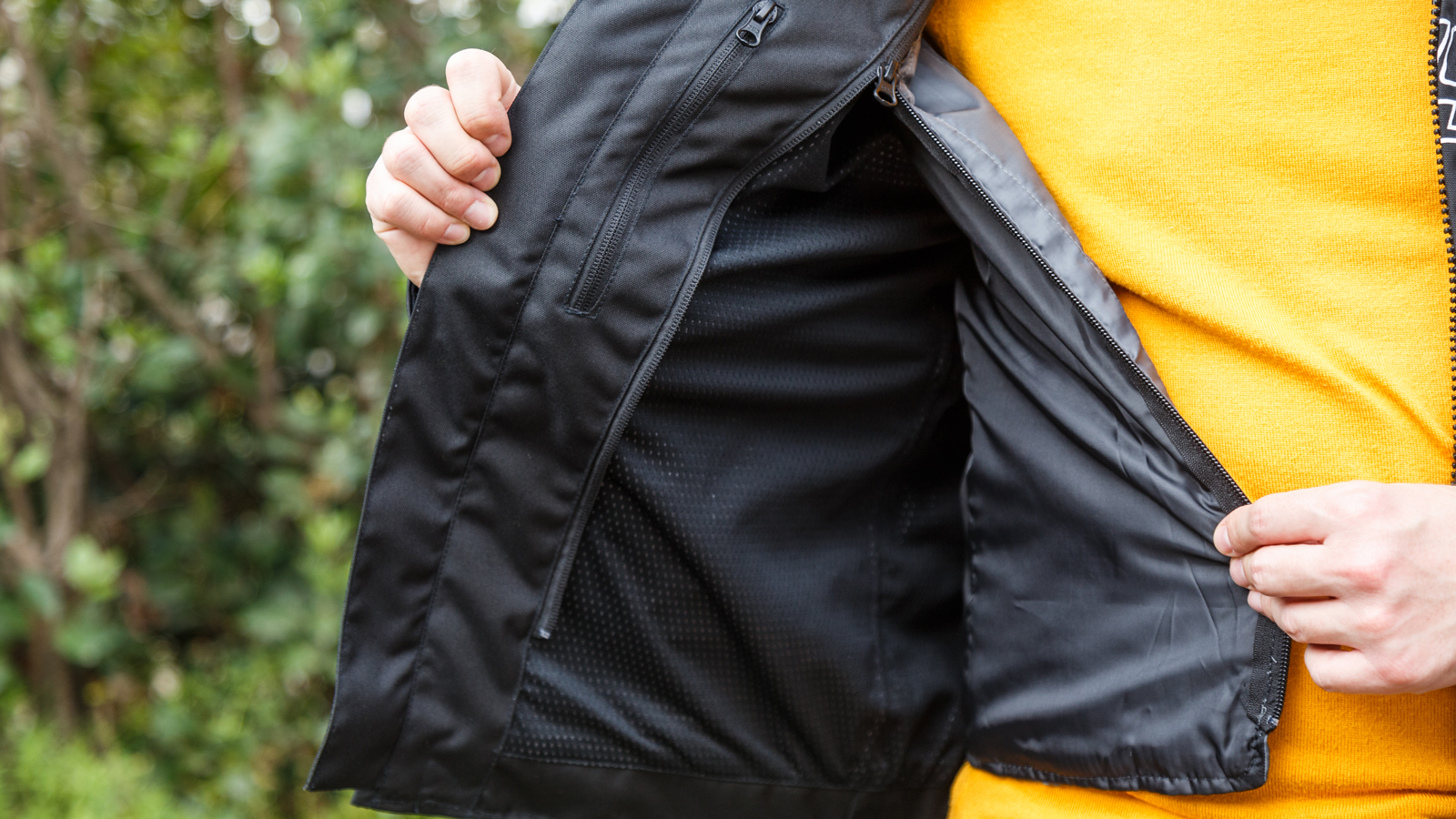 Test Furygan Yori: Διακριτικά σπορ και 3 εποχών