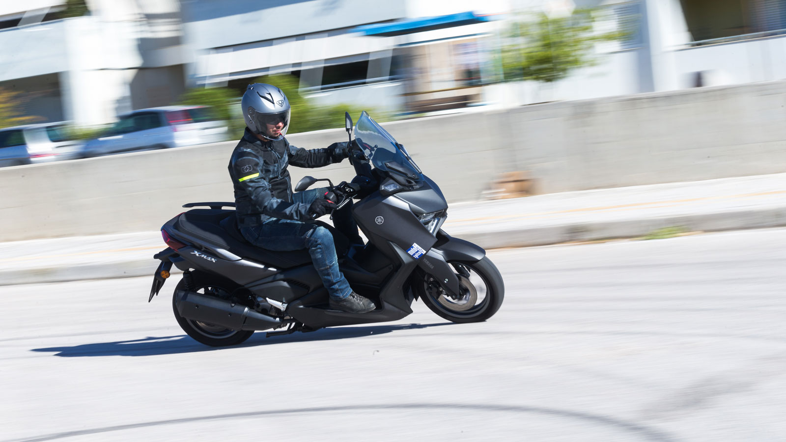 Yamaha XMAX 300 2023 - Test   