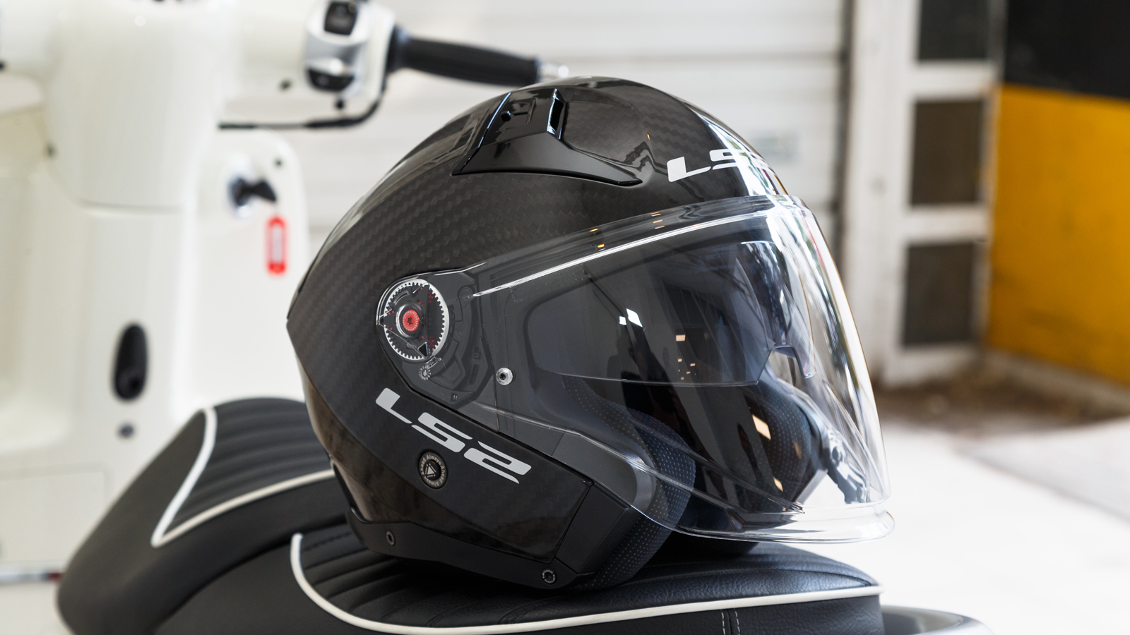 Test LS2 Infinity II Carbon