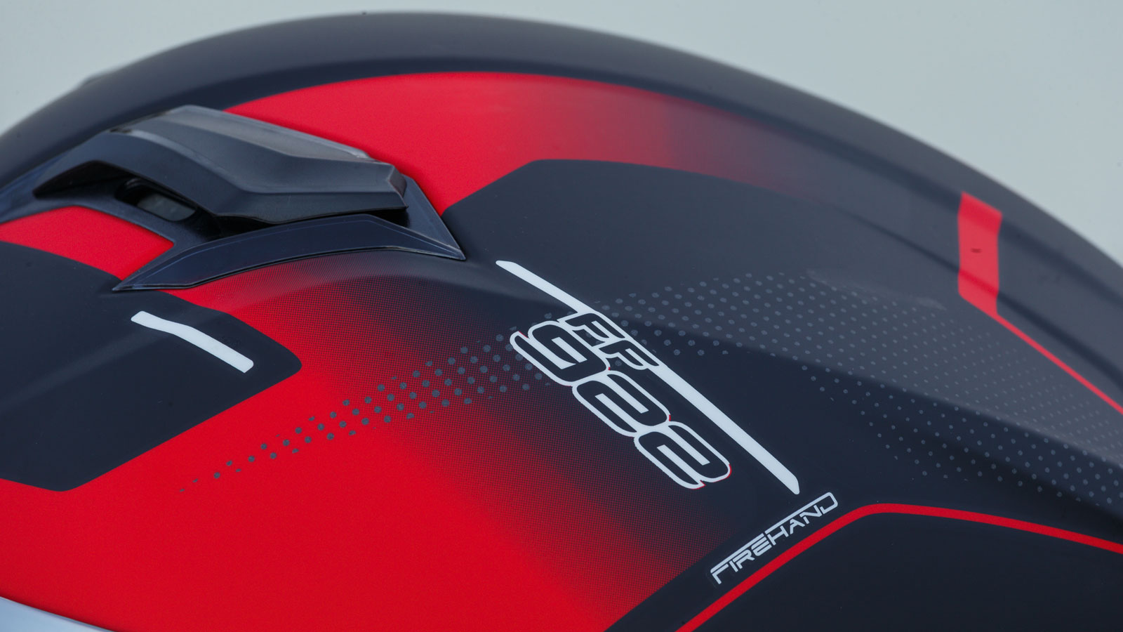 Test Pilot Alpha SV: Με δεύτερη ζελατίνα «καθρέπτη»