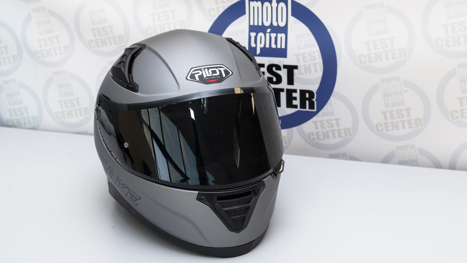 Test Pilot Snake SV: Με αποσπώμενη αεροτομή και δεύτερη φιμέ ζελατίνα