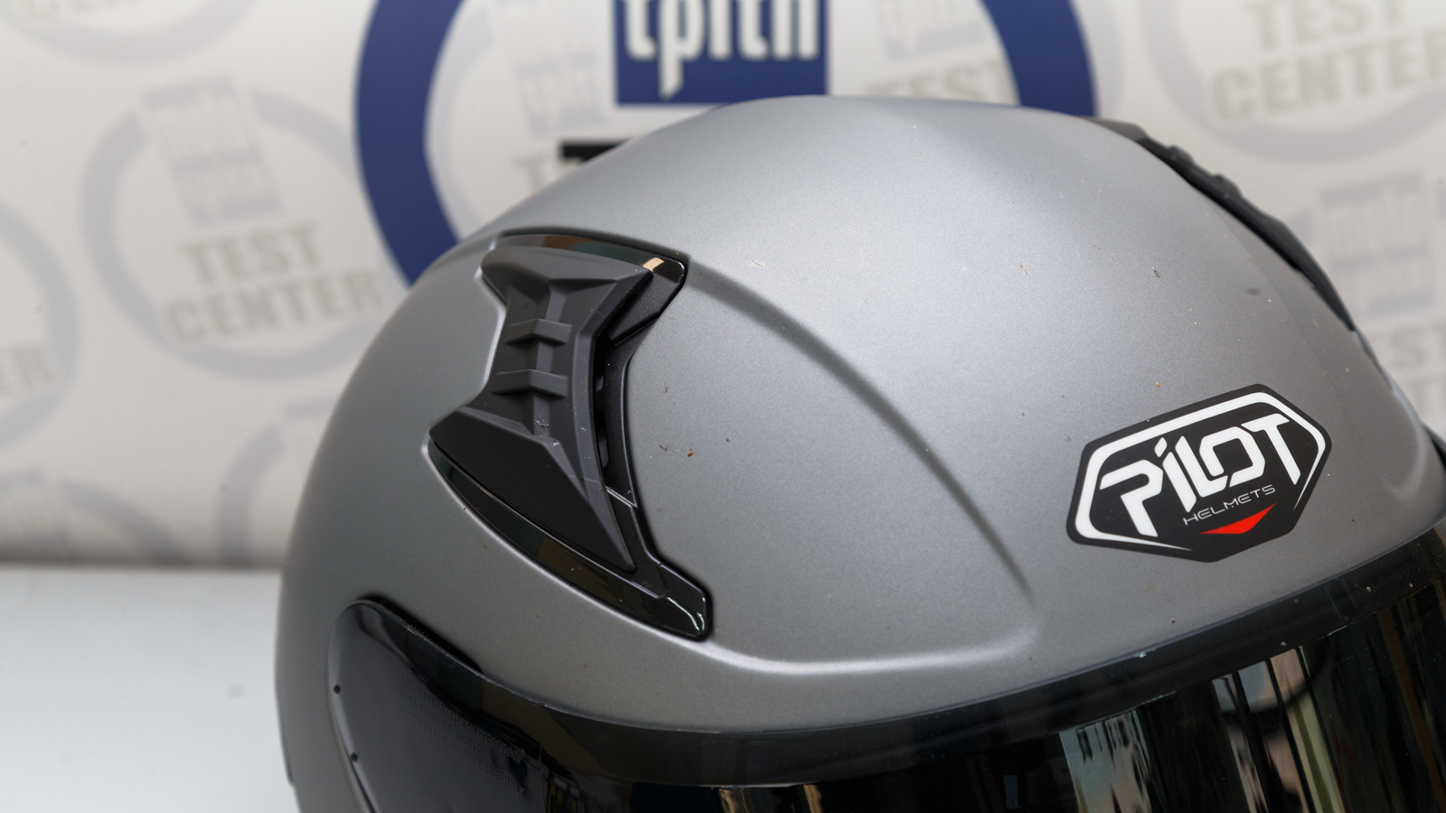 Test Pilot Snake SV: Με αποσπώμενη αεροτομή και δεύτερη φιμέ ζελατίνα