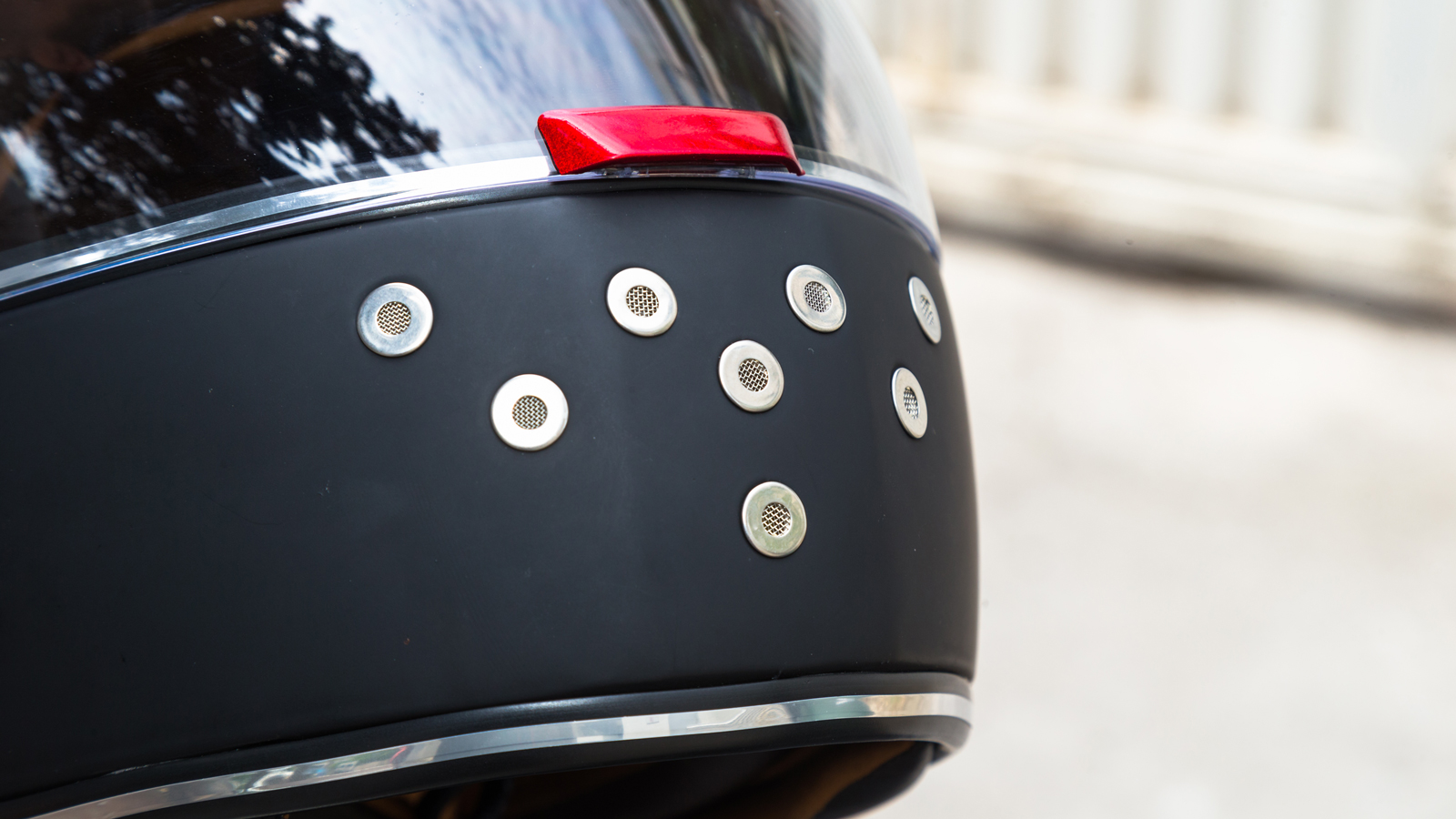 Test SMK Retro: Διαχρονικό μέσα κι έξω