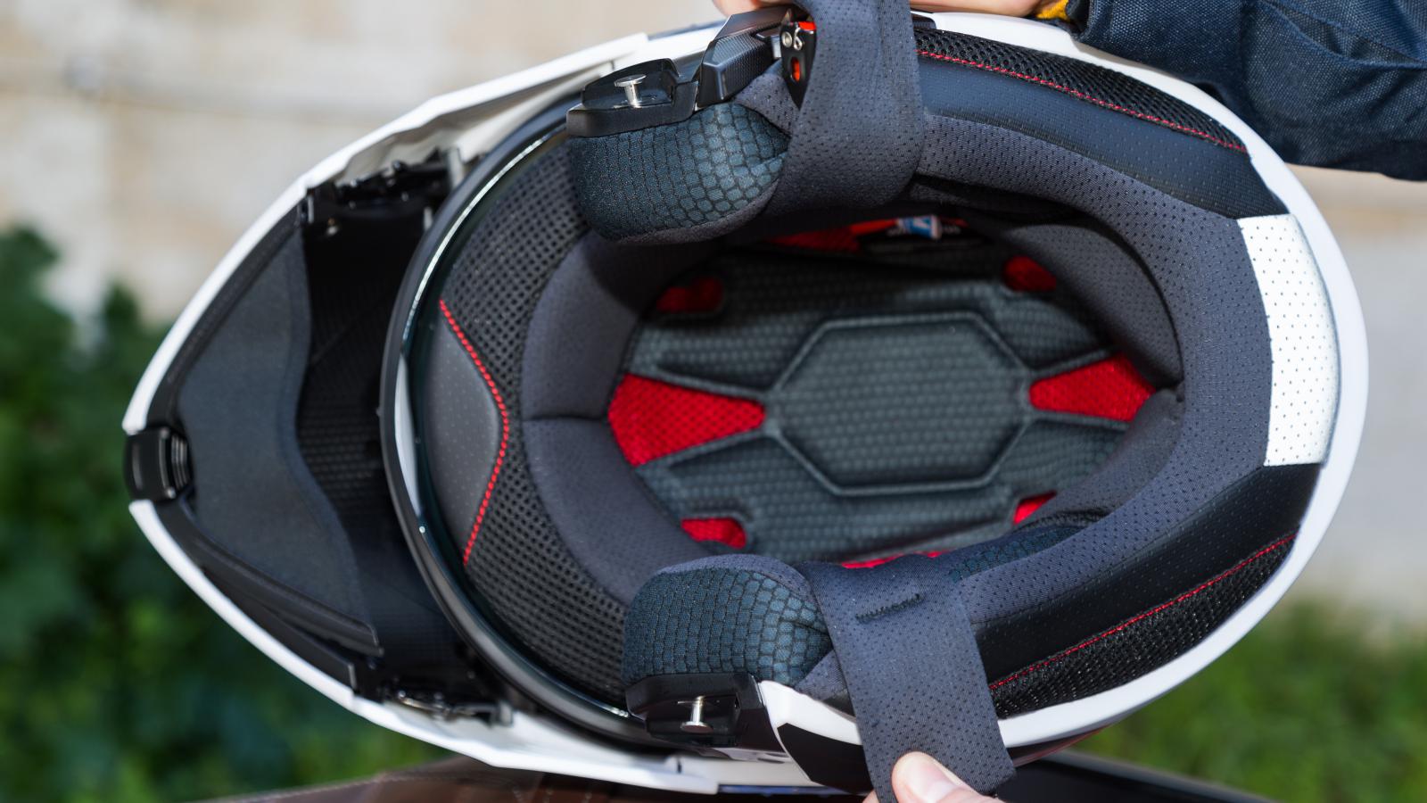 Test Yohe 935 SV: Εισαγωγή στις ECE 22.06 προδιαγραφές