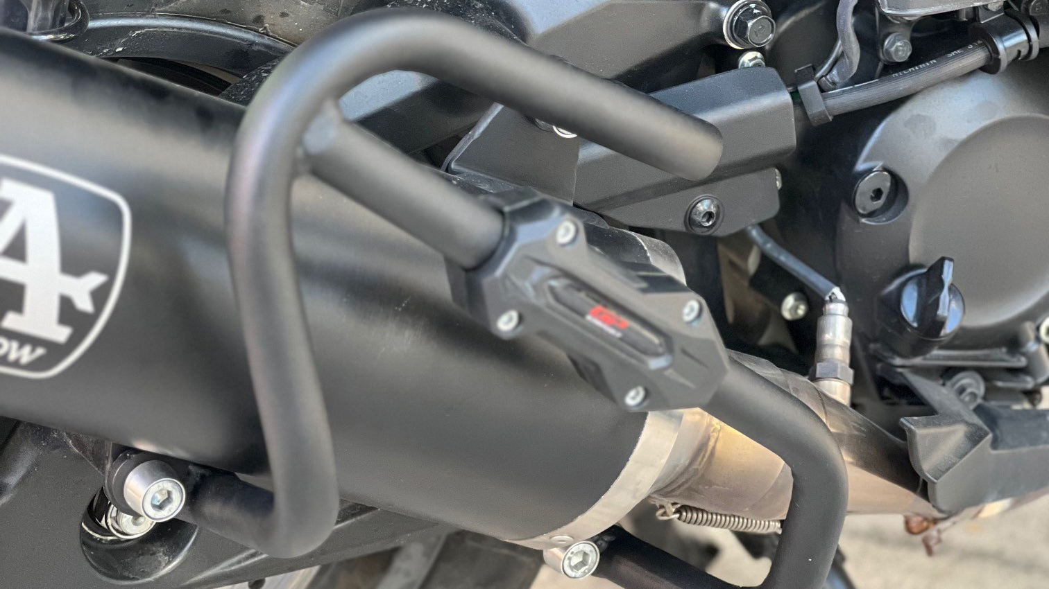 Προστατευτικό κάγκελο εξάτμισης GPK για Honda Forza 250 / 300 / 350 `18 - `22