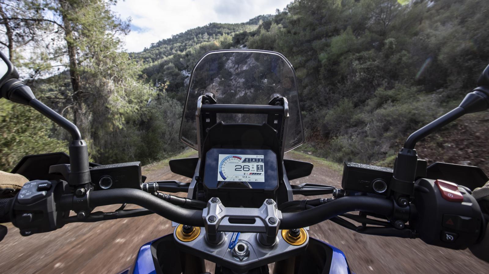 Suzuki V-Strom 1050 / 1050 DE: Οδηγούμε στο Λουτράκι