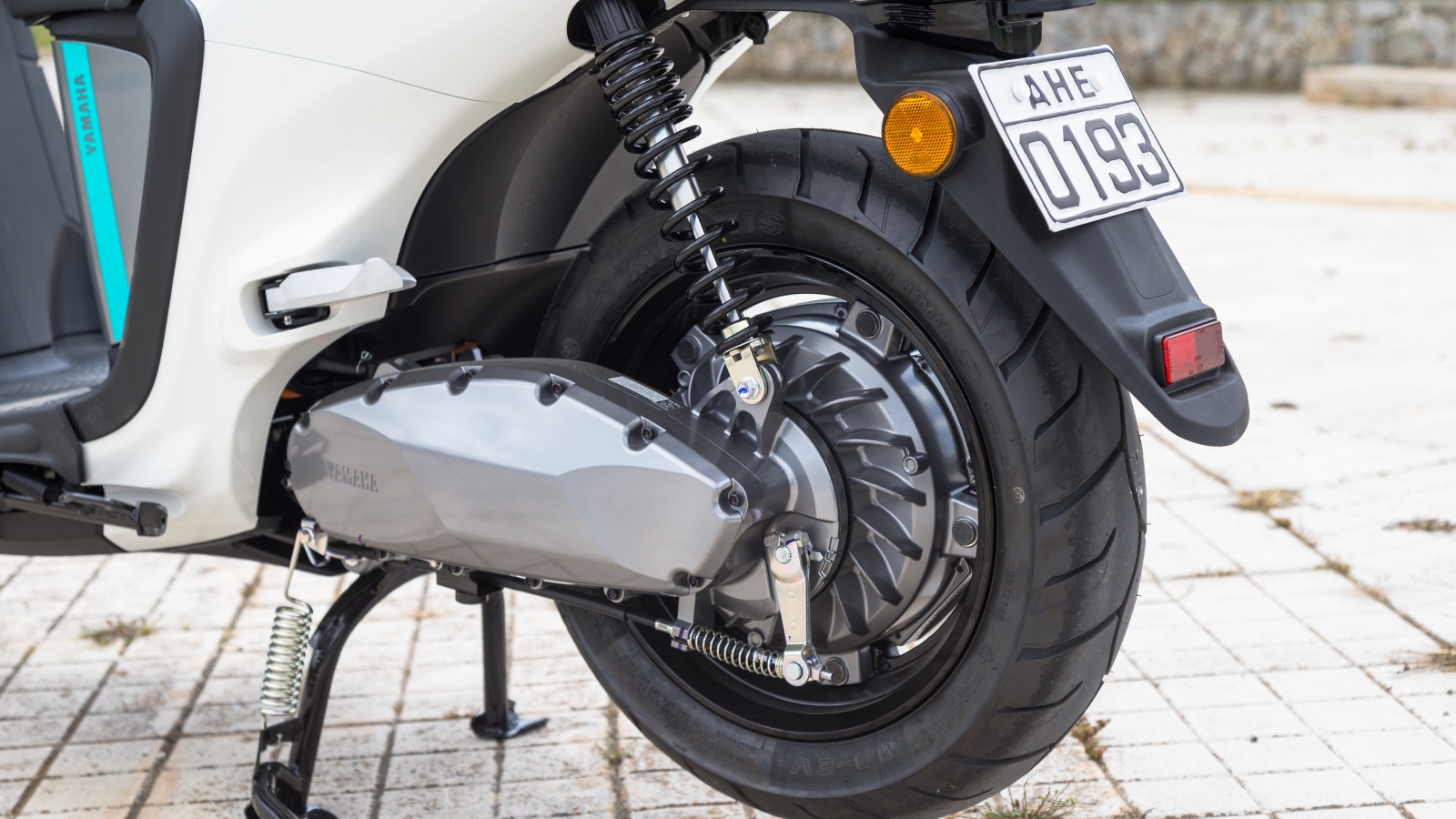 Yamaha NEO`S Test - Υποψήφιο για Best Electric by LS2