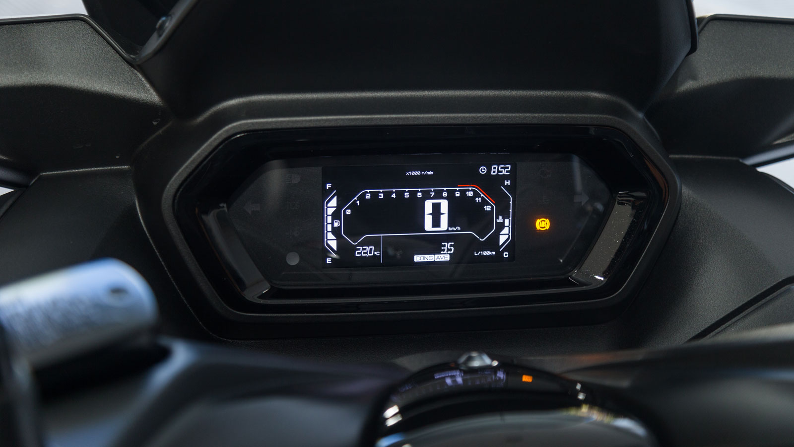 Yamaha XMAX 300 2023 - Test   