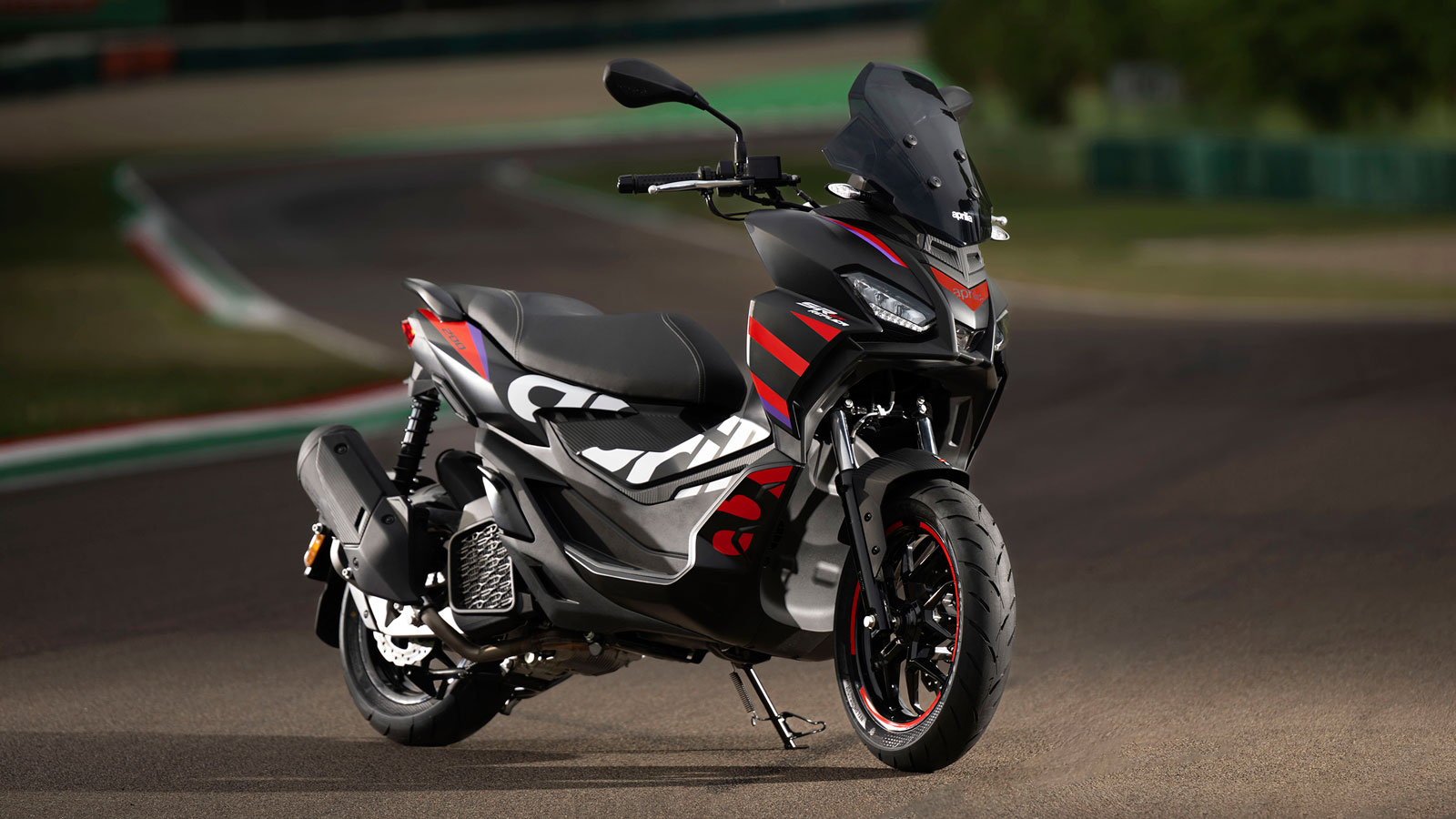 Εμπνευσμένη από τα MotoGP Replica έκδοση των Aprilia SR GT 125/200