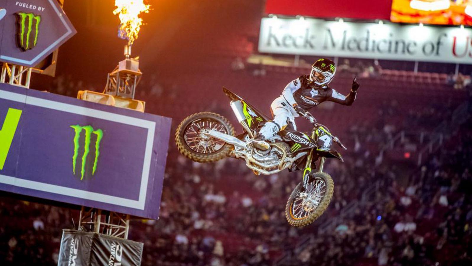 Η πρώτη επίσημη παρουσίαση της Motocross Triumph στο Los Angeles