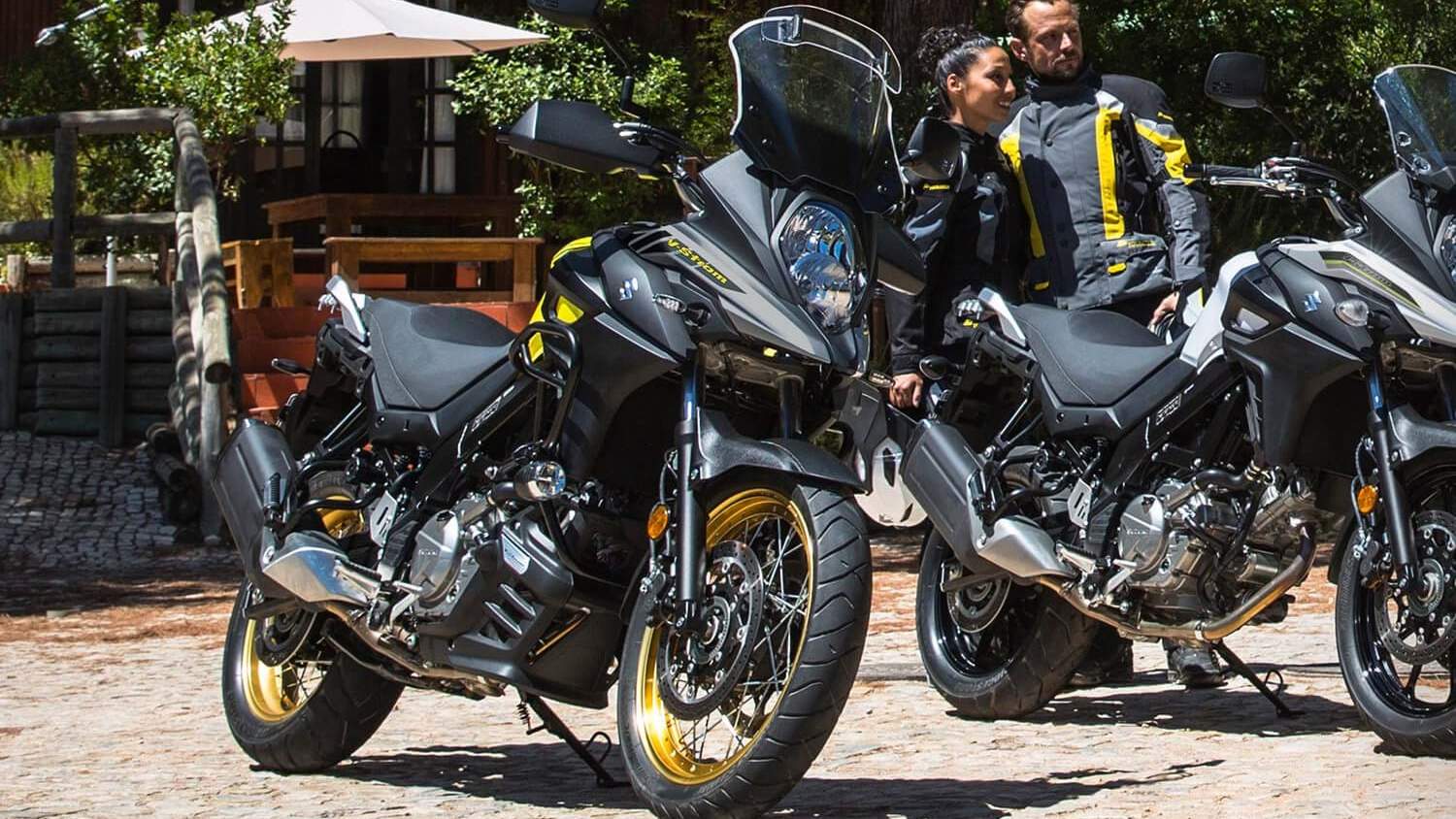 Νέοι χρωματισμοί για τα VSTROM 650 και VSTROM 650 XT το 2024
