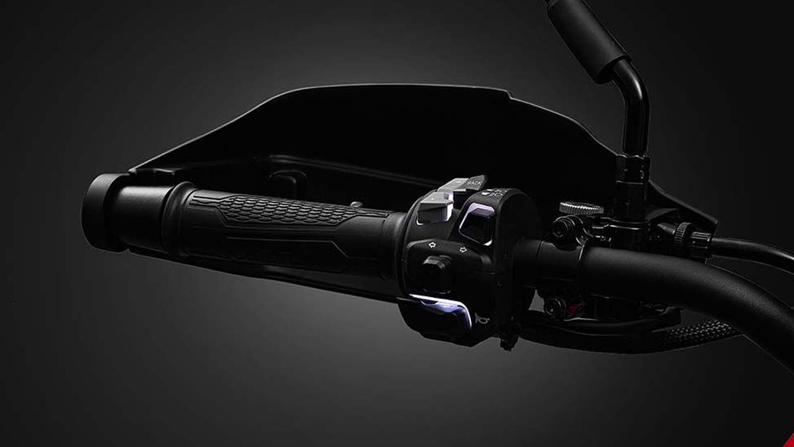 Moto Morini X-Cape 650: Με τιμή που γεννά περιπέτειες. 