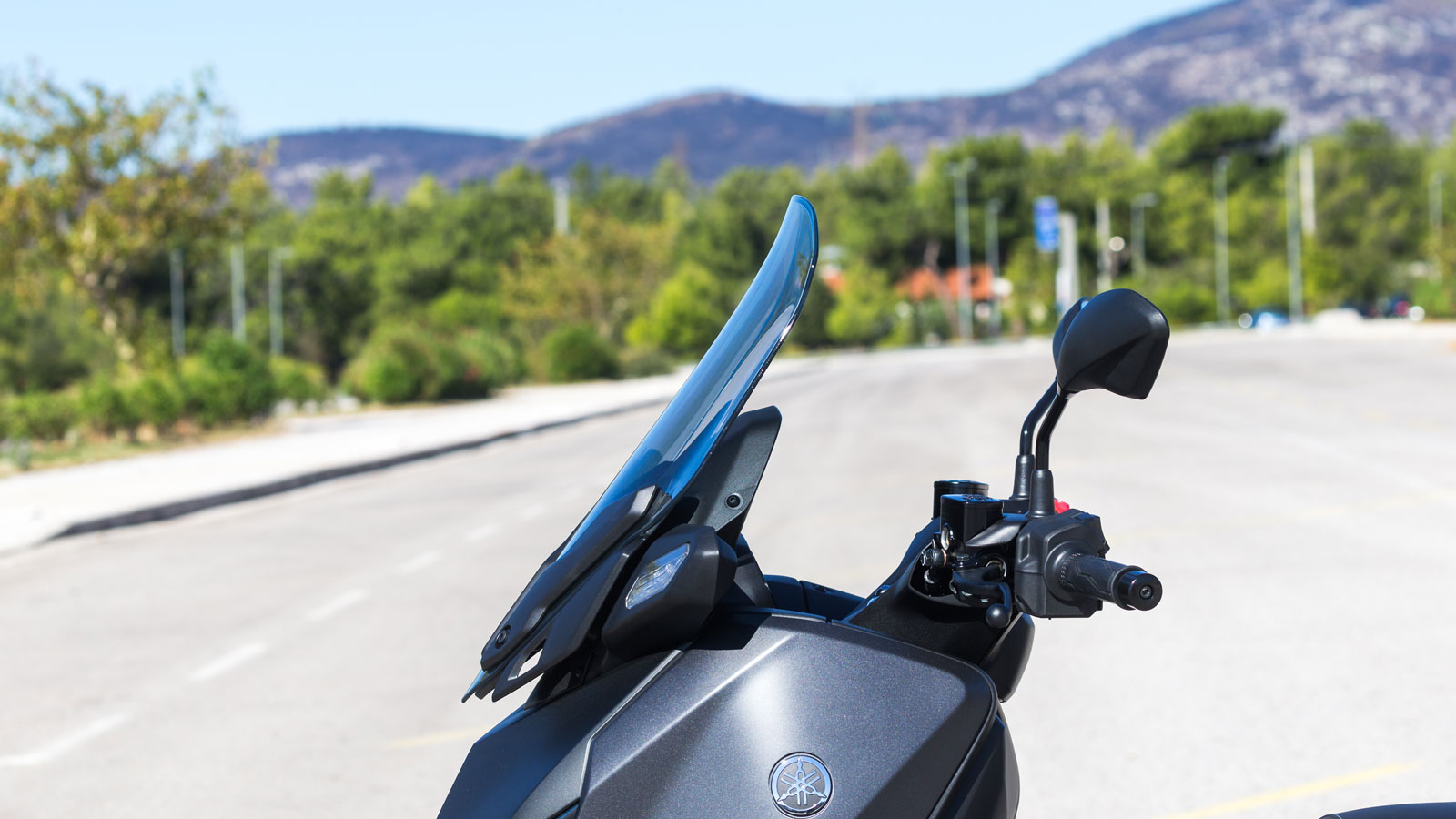 Yamaha XMAX 300 2023 - Test   