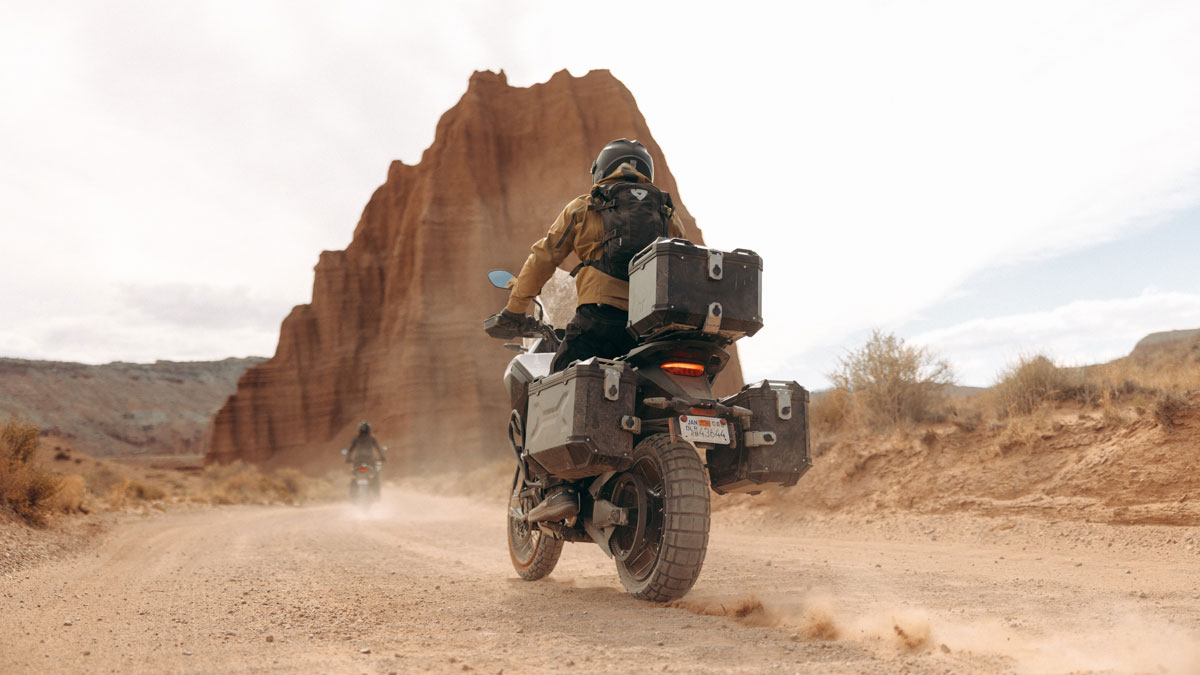 Zero DSR/X: Με 23 kg-m ροπή και αυτονομία έως 290 χιλιόμετρα