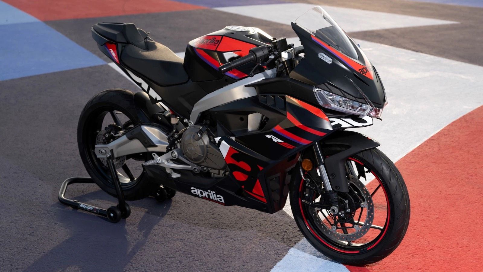 EICMA 2024: Aprilia Tuono 457