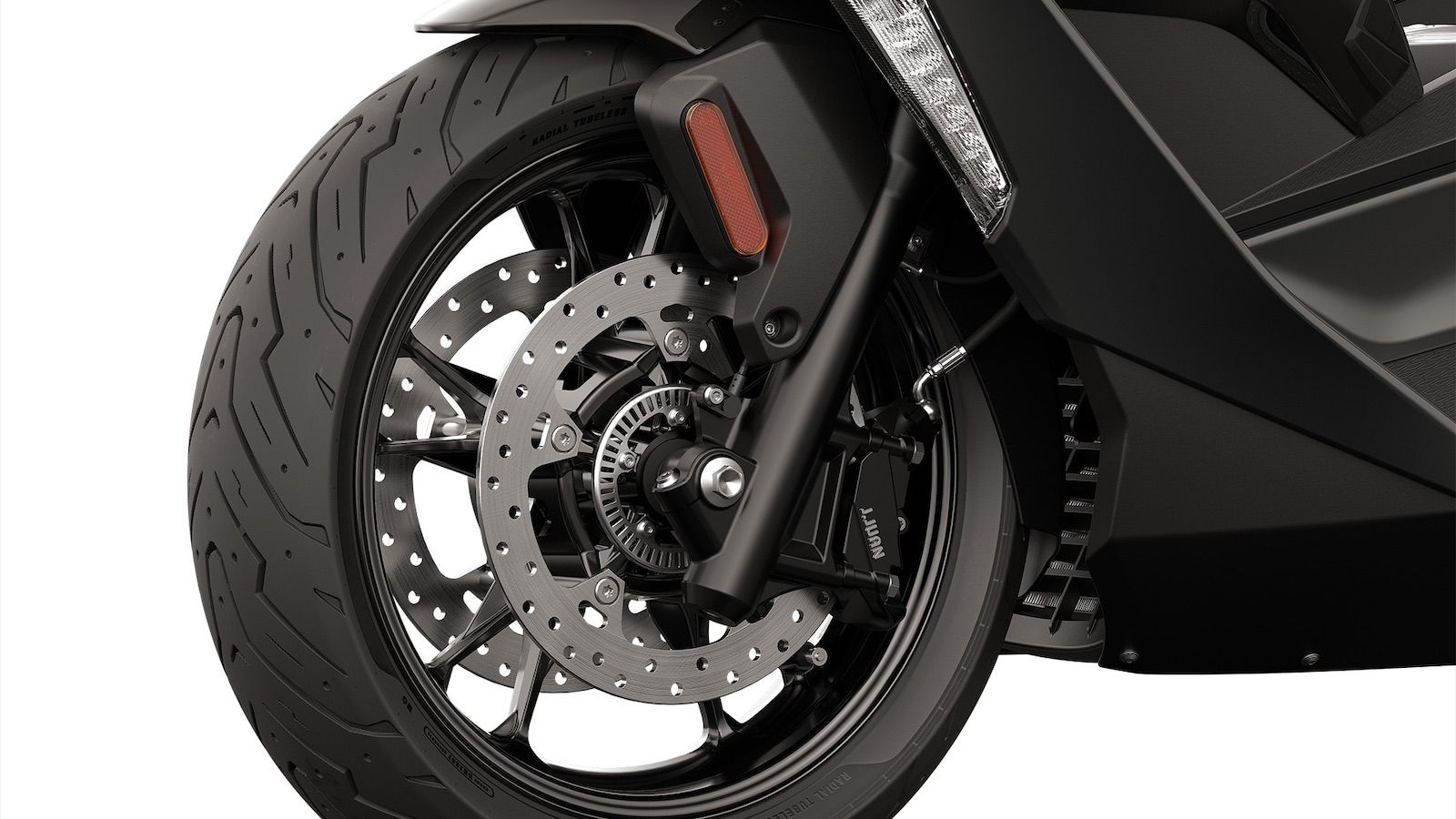 BMW C400 GT 2025: Νέα ηλεκτρονικά και έξτρα αποθηκευτικός χώρος