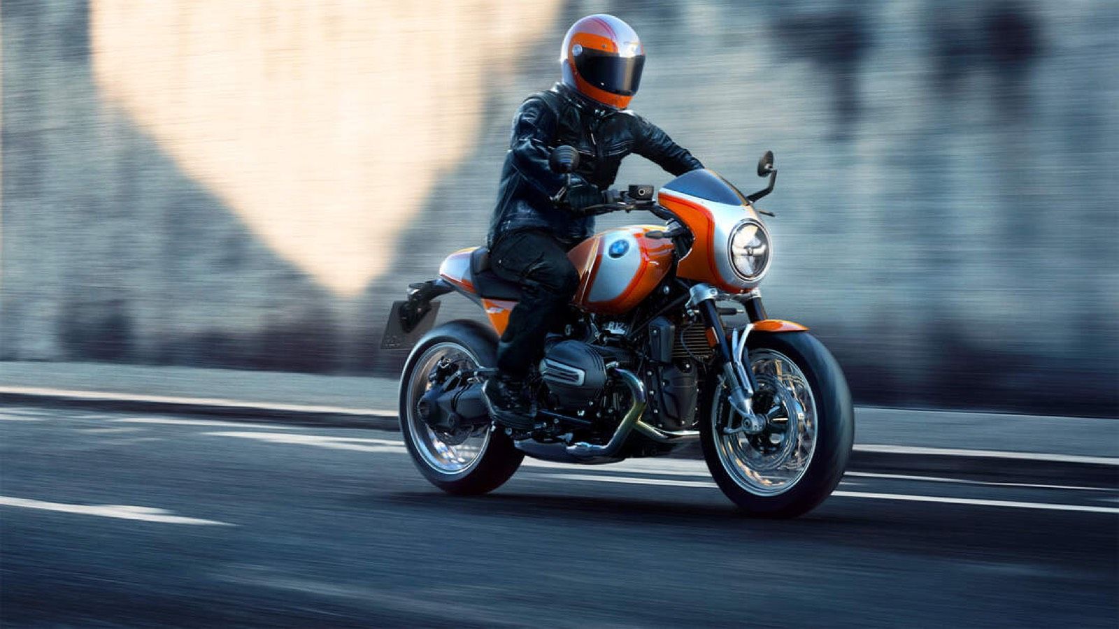 BMW R 12 S: Κλασική μόνο στην όψη, με boxer 1.170 κ.εκ. 109 ίππων και keyless