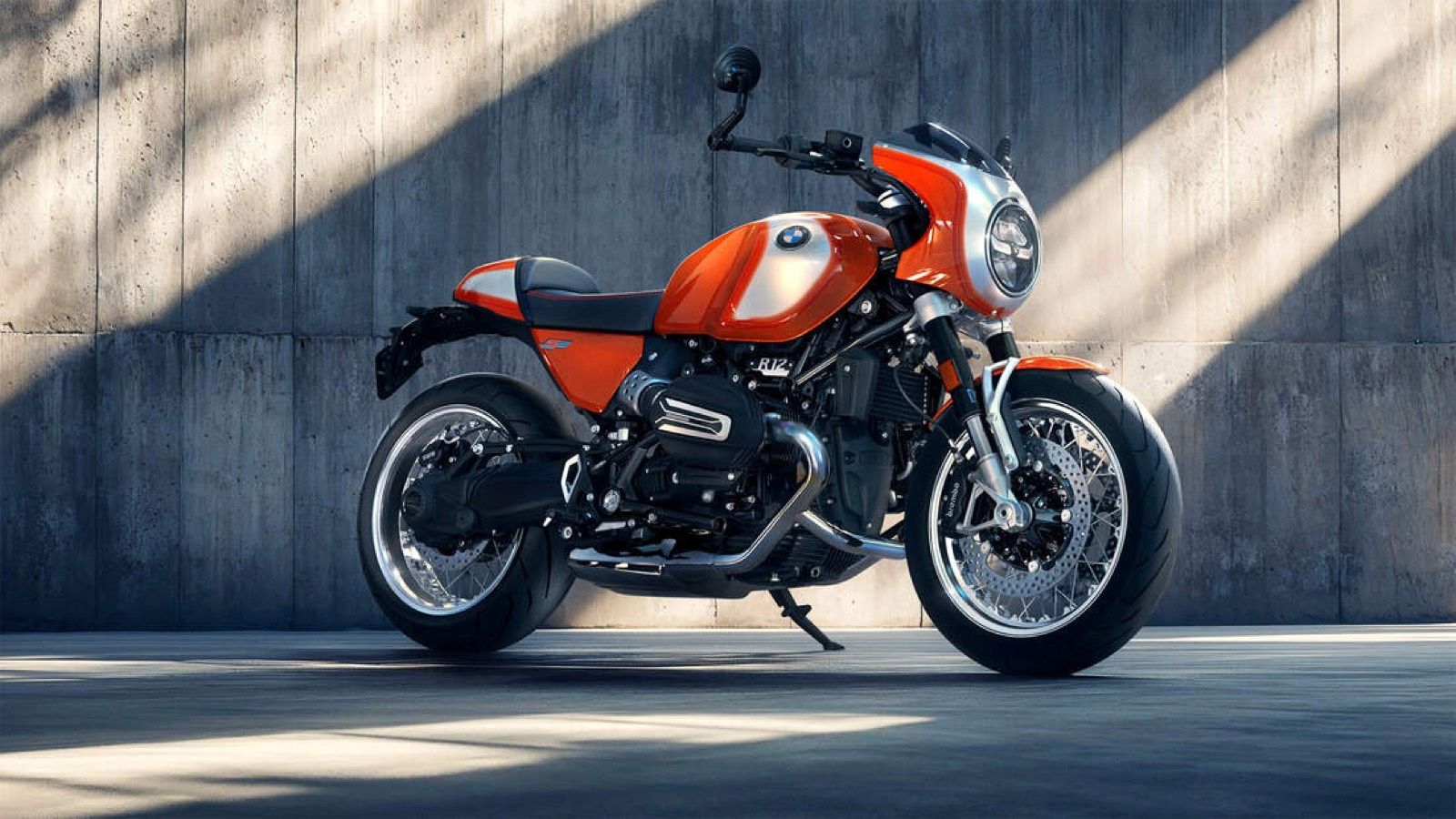 BMW R 12 S: Κλασική μόνο στην όψη, με boxer 1.170 κ.εκ. 109 ίππων και keyless