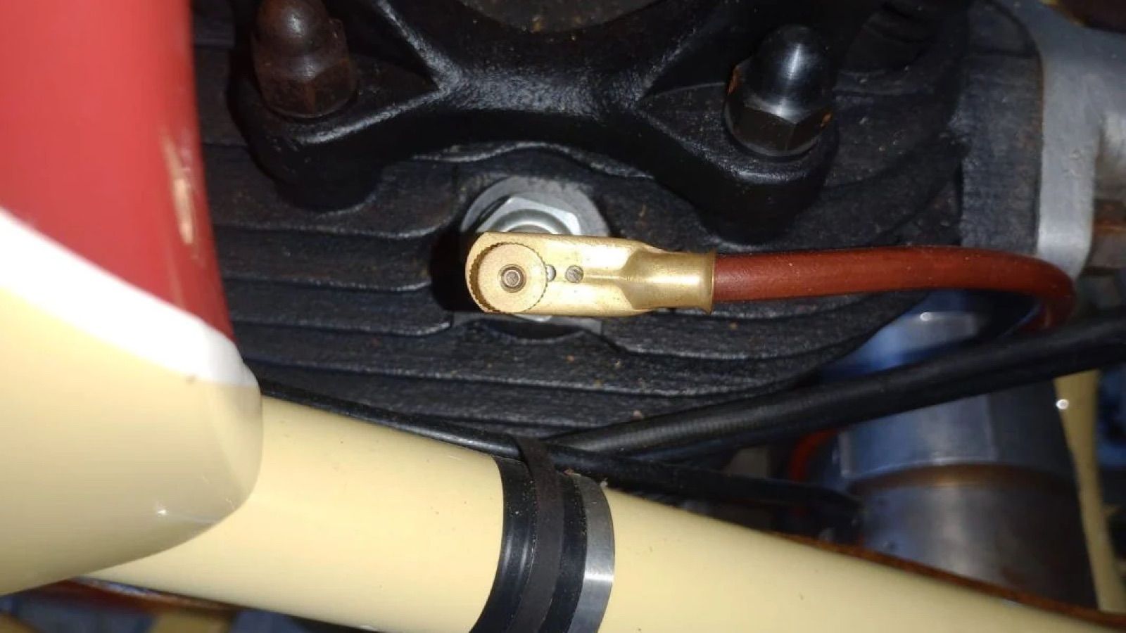 Boehmerland 600: Η πιο μακριά μοτοσυκλέτα στον κόσμο για τρεις επιβάτες