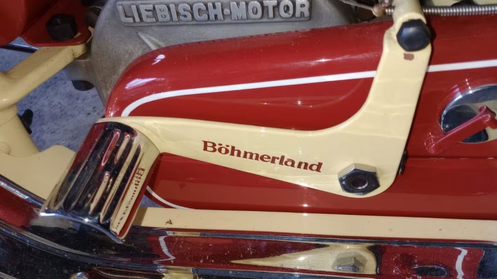 Boehmerland 600: Η πιο μακριά μοτοσυκλέτα στον κόσμο για τρεις επιβάτες