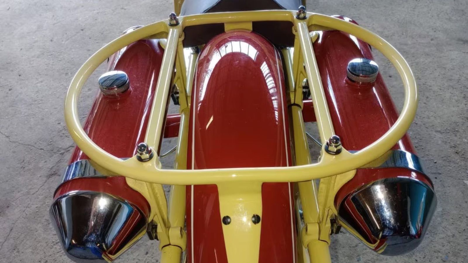 Boehmerland 600: Η πιο μακριά μοτοσυκλέτα στον κόσμο για τρεις επιβάτες