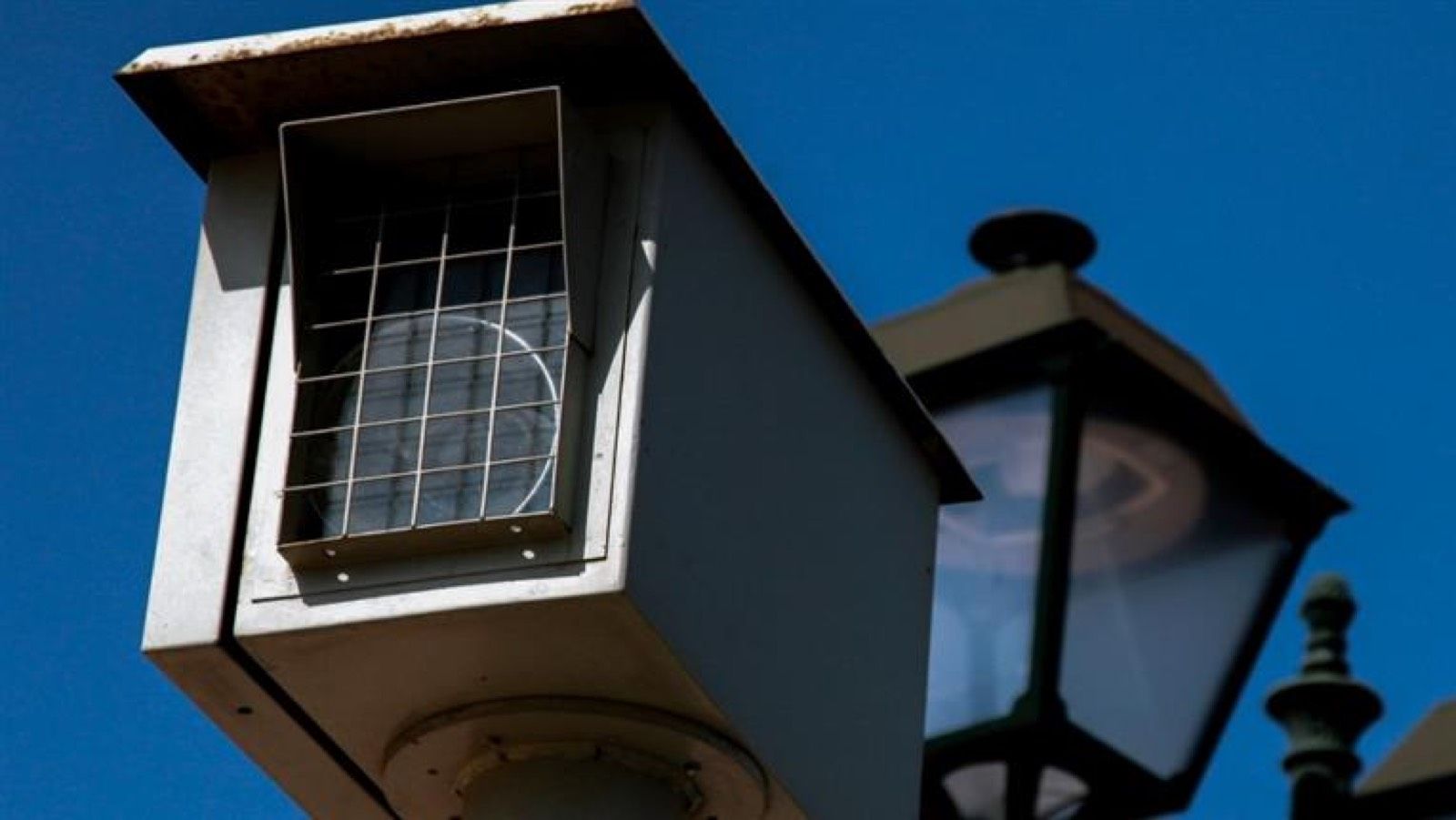 1.400 νέες κάμερες για παραβίαση κόκκινου και υπερβολική ταχύτητα