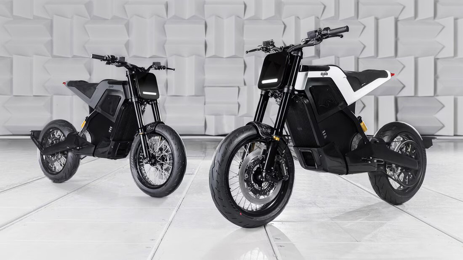 DAB 1: Ένα ηλεκτρικό supermoto με αξιοζήλευτες επιδόσεις